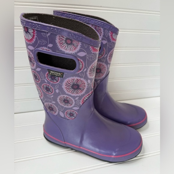 Bogs Other - BOGS Wildflower Rain Purple Floral Waterproof Rain Girls Boots 5 Youth. 1296